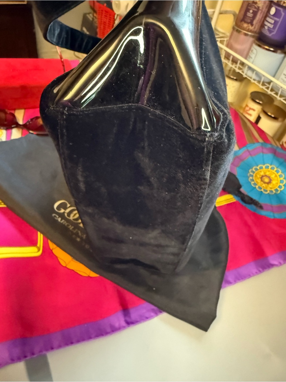 Carolina Herrera AuthenticDesigner  Bundle – Velvet Tote, Sunglasses, Case & Dus - Picture 10 of 12